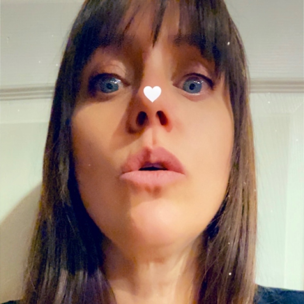 Meet your Posher, Mia
